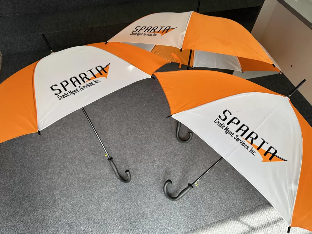 alternate color j umbrella with print