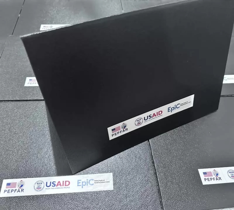 certificate holder with print